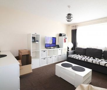 Melbourne Court, Tilbury, Property for rent - Photo 1