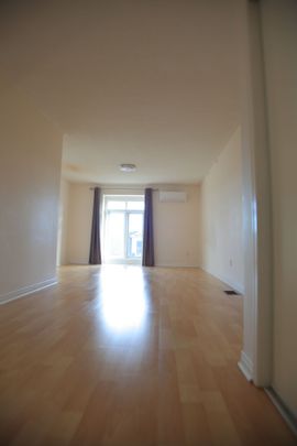 For Lease - 435 Hensall Circle Unit# 94, Mississauga, Ontario - Photo 1