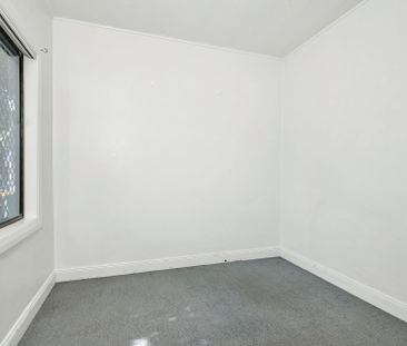 Stylishly refurbished historic terrace house in a sought-after loca... - Photo 5