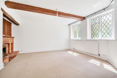 5 bedroom detached house to rent - Photo 2