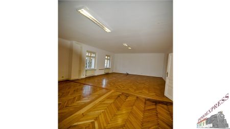 Villa in gut frequentierter und auch repräsentativer Lage! Ideal als Rechtsanwaltskanzlei oder Praxisraum und dgl. geeignet - Photo 5