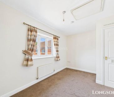 2 bedroom terraced house to rent - Photo 4