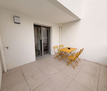 Location Appartement 1 pièce 21m² - Photo 6