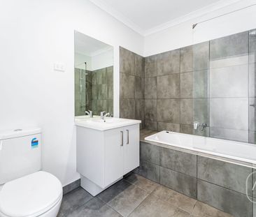 Modern Comfort in a Prime Truganina Location I 3Bed 2Bath 1Car - Photo 6