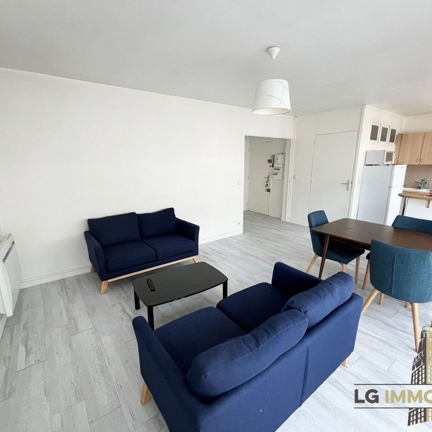 AMIENS CENTRE-VILLE - TYPE 2 MEUBLE AVEC BALCON ET CAVE - Photo 1