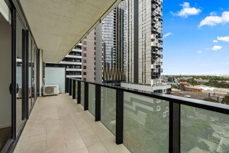 Light Filled Apartment In Tiara Complex - Photo 4