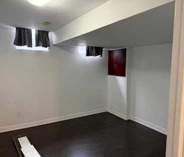 For Lease - 8 Terry Fox Street, Markham, Ontario - Photo 2