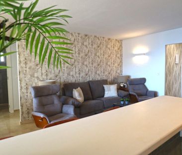 Middle Floor Apartment in Marbella - Photo 2