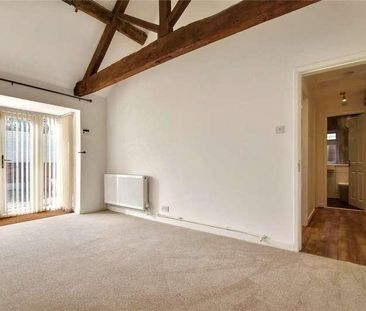 Willow Court, Droitwich Spa, Worcestershire, WR9 - Photo 1