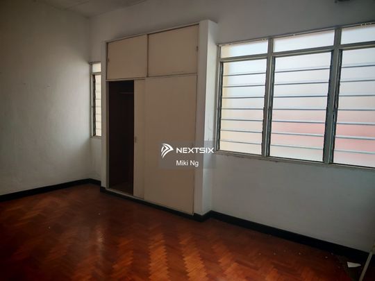 Jelutong Double Storey - Photo 1