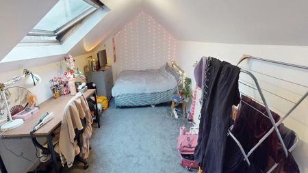 4 bedroom maisonette to rent - Photo 4