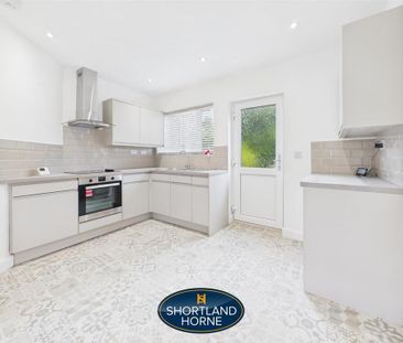 3 bedroom terraced house to rent - Photo 5