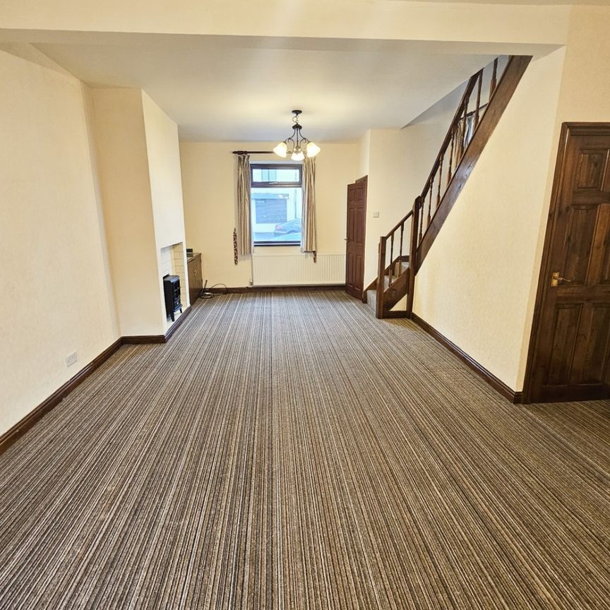 Preston Road, Standish, Wigan, Lancashire, WN6 - Photo 1