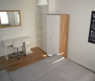 22 Corringham House (ii) – Room 3 - Photo 4