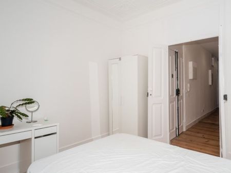 5 room luxury Flat for rent in Lisbon - Photo 3