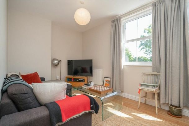 Carleton Road, Kentish Town, N7 - Photo 1