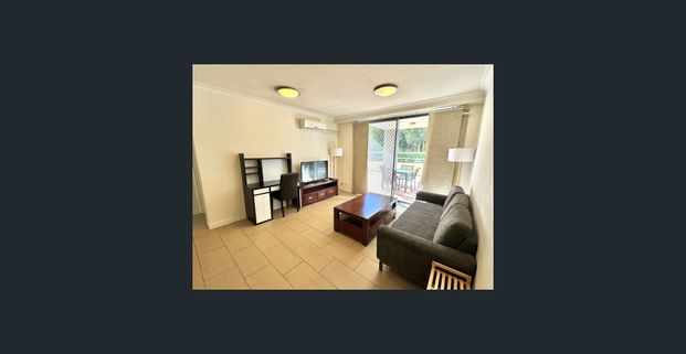 $600 pw 1 bedroom available - perfect for couples, on UQ doorstep, fully furnished - Photo 1