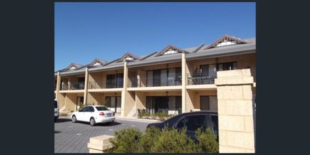 2 Bedroom Apartment on Morrision!!! - Photo 4