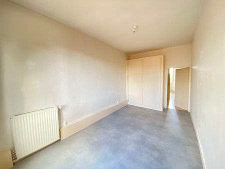 Location Appartement 3 pièces 72m² - Photo 3