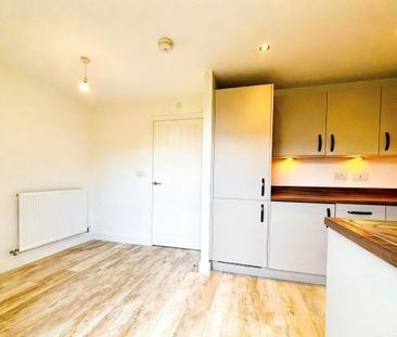 Nonsuch Avenue, Stratford-upon-Avon, CV37 - Photo 1