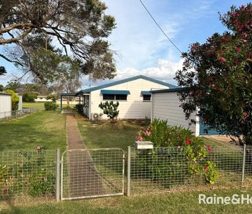 Great Home, Close to Town - Photo 2