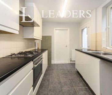 Bedroom - Reception - Dallow Road - Newly Refurbished Throughout, LU1 - Photo 5