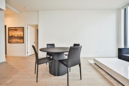 For Lease - 8 Cumberland Street Unit# 5006, Toronto, Ontario - Photo 4