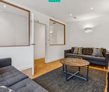 6 bedroom terraced house to rent - Photo 1