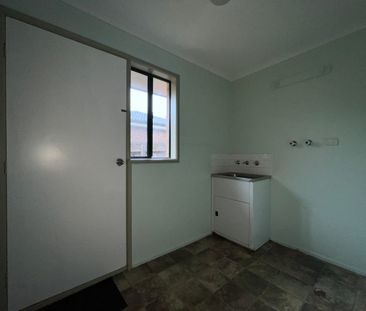 CHARMING 2 BEDROOM UNIT - Photo 4