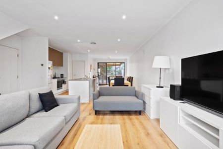 8 St James Park Drive, Mulgrave - Photo 2