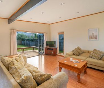 LITTLE BLUE BEACH HOUSE - Photo 6