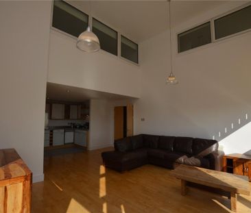 3 bedroom flat to rent - Photo 3