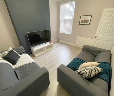 3 bedroom terraced house to rent - Photo 1