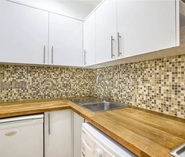 Studio Flat, Well St, E9 - Photo 2