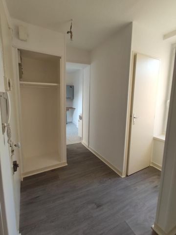 Location Appartement 2 pièces 47m² NANCY 54000 - Photo 5