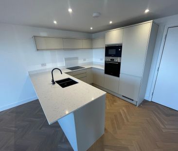 2 bedroom flat to rent - Photo 4