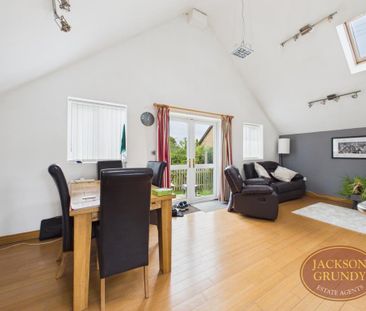 2 bedroom detached house to rent - Photo 2