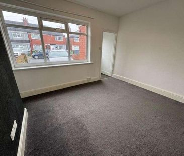 Grove Crescent, Grimsby, DN32 - Photo 1