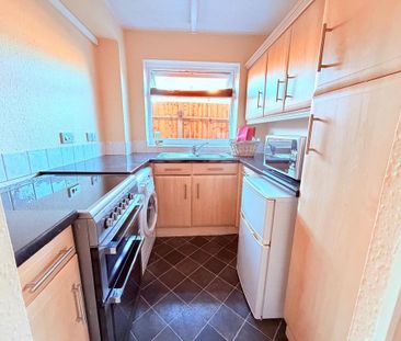 2 bedroom maisonette to rent - Photo 5