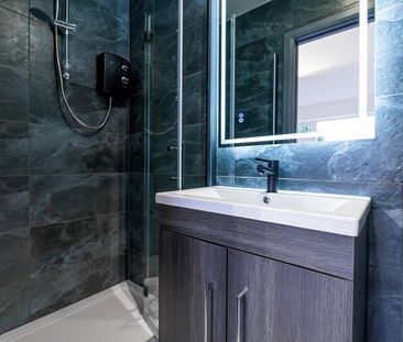 Room in a Shared House, Shaw Road, BR1 - Photo 2