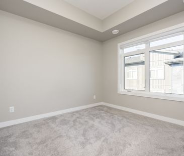 Sage Bluff Circle NW, Calgary - Photo 4