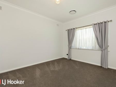 3-Bedroom Home for Rent in South Tamworth - Photo 5