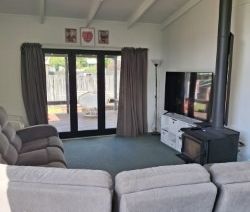 202 Valley Road, Kawerau - Photo 2