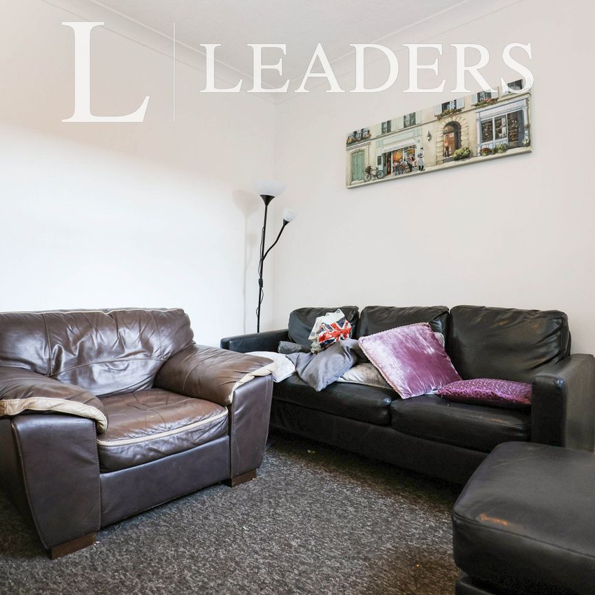 4 bedroom terraced to rent Perry Street, Northampton, Northamptonshire, NN1 - Photo 1