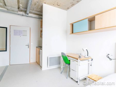 Logement à Paris, Location meublée - Photo 5