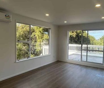 Newly renovated 3 bedrooms home in Torbay - Photo 5