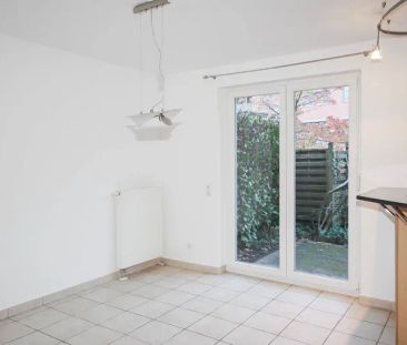 Doppelhaushälfte in gefragter Lage - Ideal zum Wohlfühlen - Photo 3