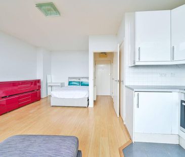 Studio to rent - Photo 5