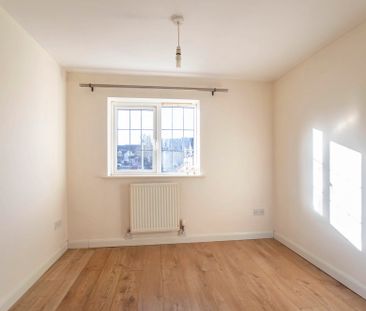 Campion Park, Cheltenham GL51 3WA - Photo 4
