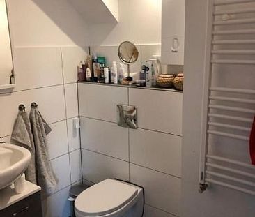 Traumhafte DG-Wohnung freut sich auf nette und ruhige Mieter ca. 60 mÂ² Wfl. mit Gemeinschaftsgarten - Foto 1